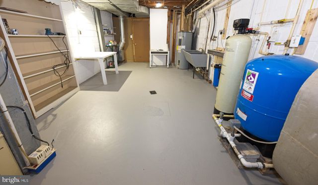 $1,400,000 | 10405 Gary Road, Potomac, MD 20854