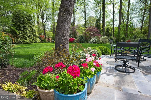 $1,400,000 | 10405 Gary Road, Potomac, MD 20854