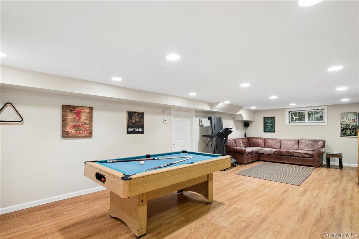 372 Fort Hill Road Scarsdale, NY 10583 - Photo 25 of 40 Versatile space for rec room, media room, gym