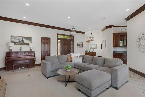 $1,299,000 | 108 Caprock Lane, Amarillo, TX 79118