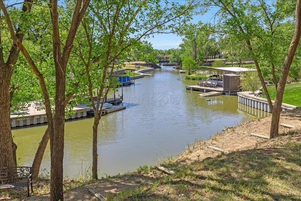 $1,299,000 | 108 Caprock Lane, Amarillo, TX 79118