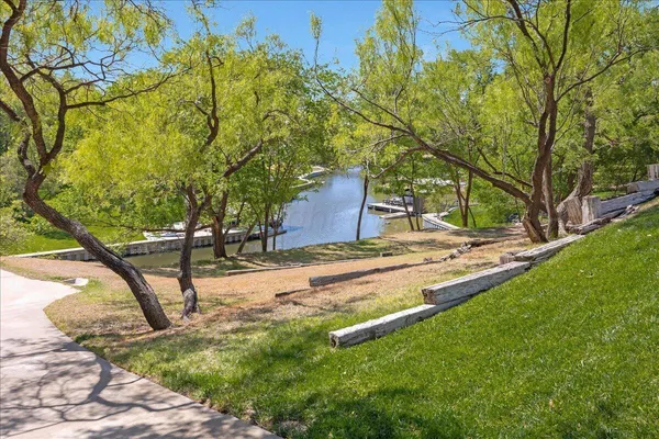 $1,299,000 | 108 Caprock Lane, Amarillo, TX 79118