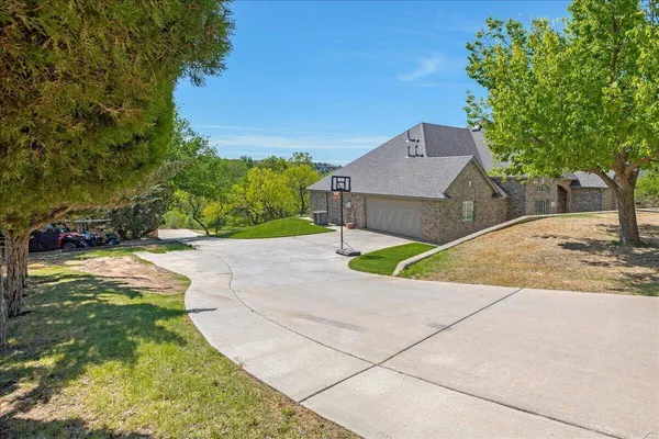 $1,299,000 | 108 Caprock Lane, Amarillo, TX 79118
