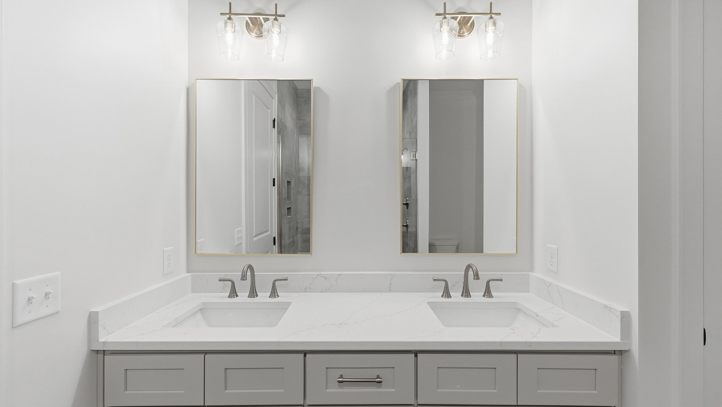 4684 Dempsey Way Chattanooga, TN 37419 - Photo 24 of 43 Primary Bathroom