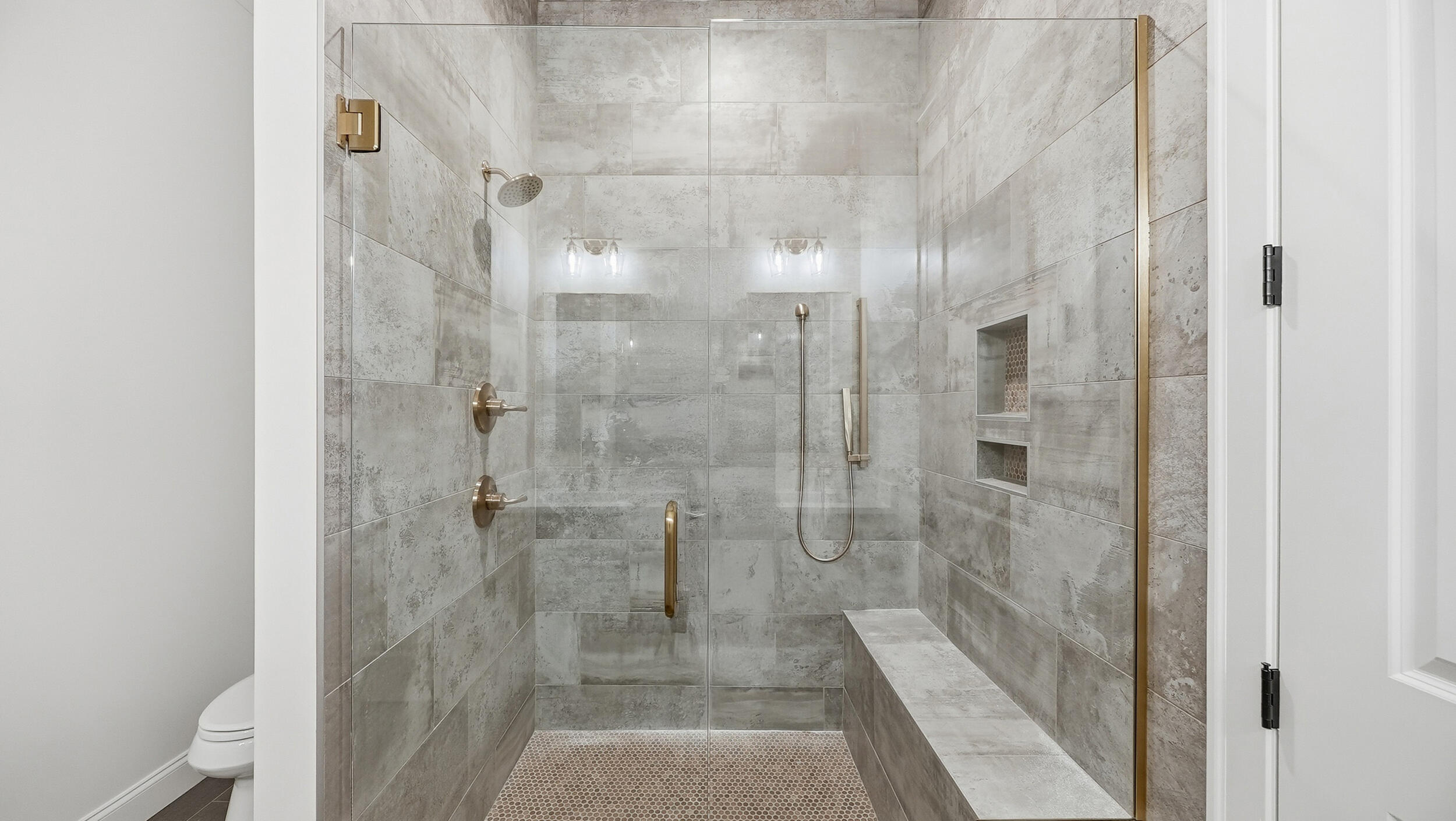 4684 Dempsey Way Chattanooga, TN 37419 - Photo 25 of 43 Primary Bathroom