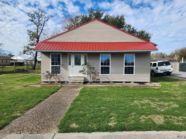 $85,000 | 2002 South Bayou Drive, Golden Meadow, LA 70357