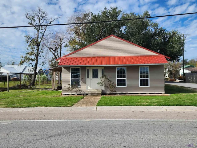 $85,000 | 2002 South Bayou Drive, Golden Meadow, LA 70357