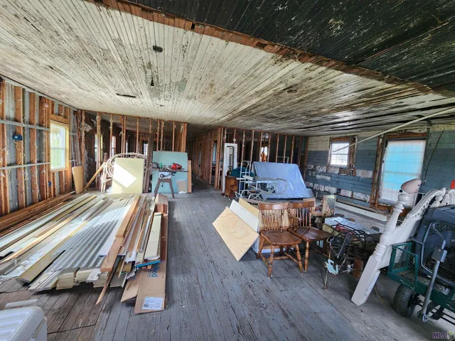 $85,000 | 2002 South Bayou Drive, Golden Meadow, LA 70357