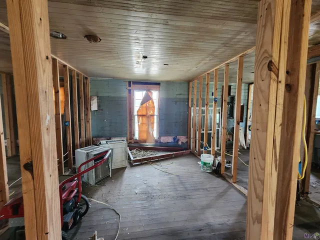 $85,000 | 2002 South Bayou Drive, Golden Meadow, LA 70357