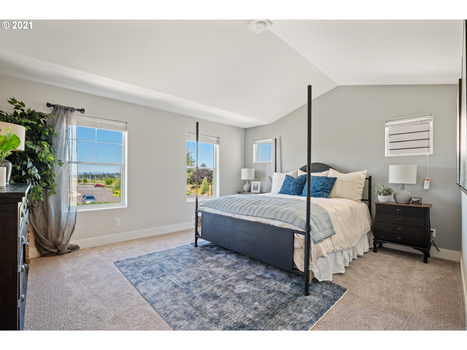 7716 Northwest Kaiser Road Portland, OR 97229 - Photo 11 of 20 Gallery Image 11