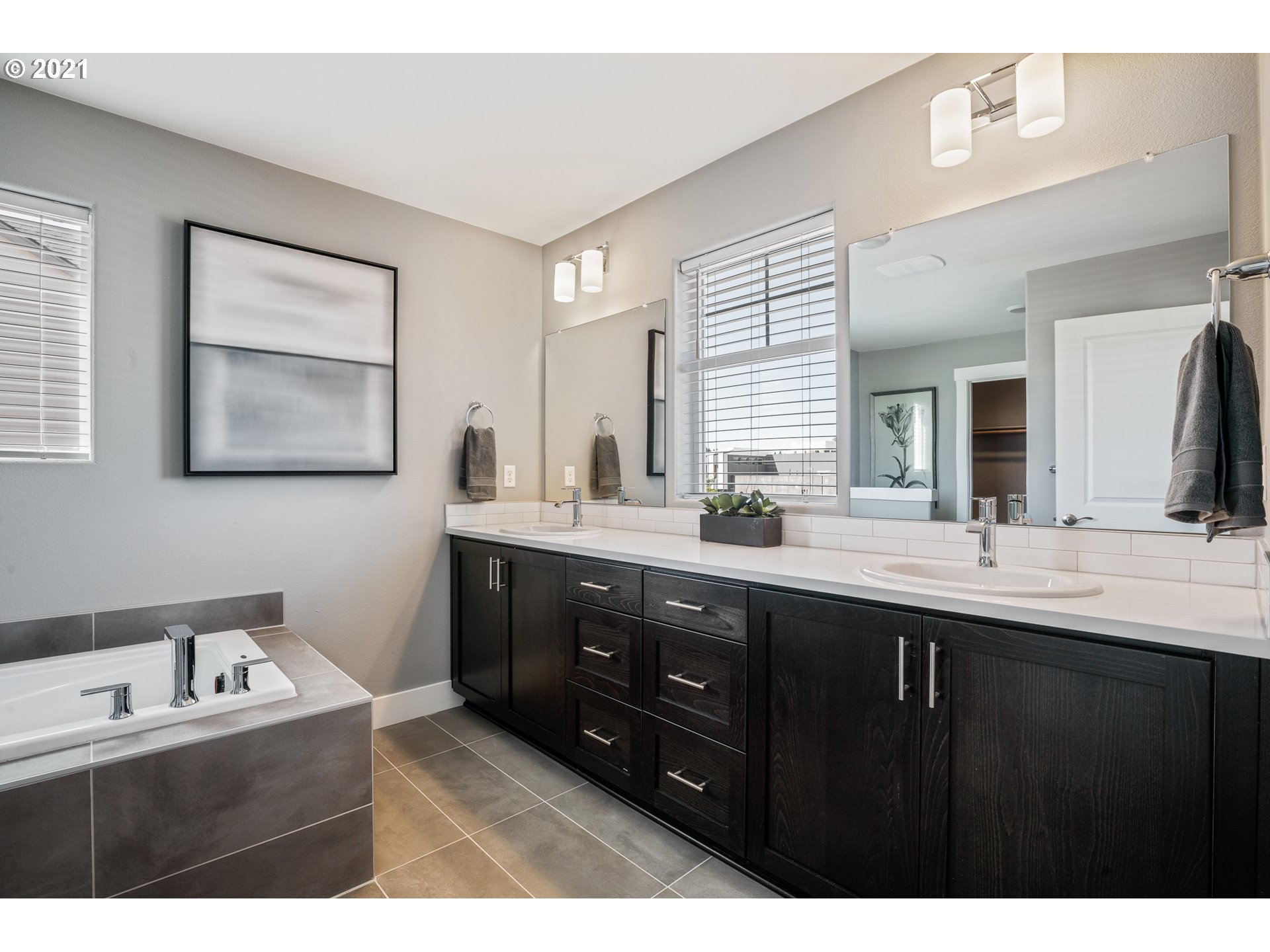 7716 Northwest Kaiser Road Portland, OR 97229 - Photo 15 of 20 Gallery Image 15