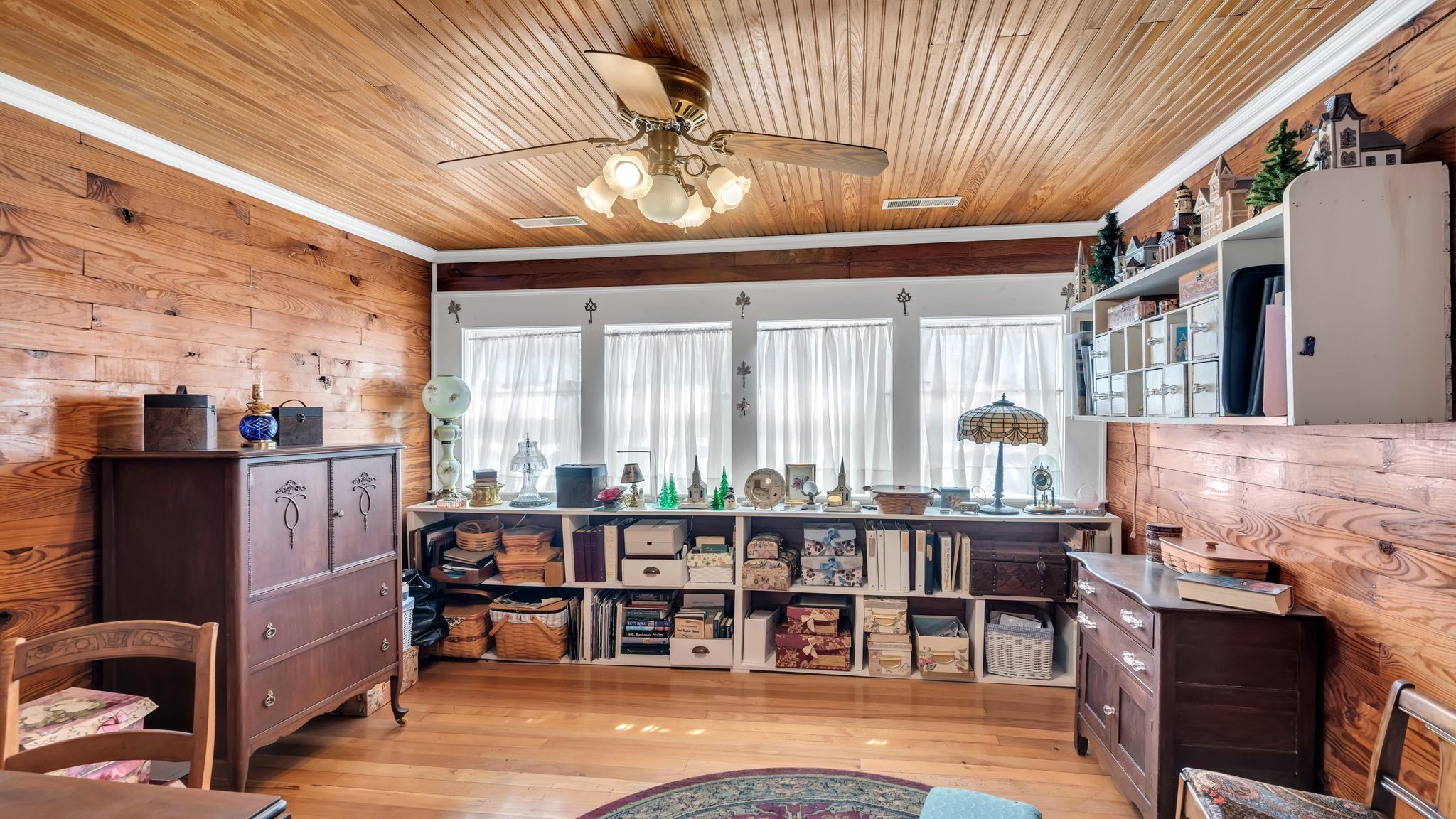 63 Old Huntsville Road Fayetteville, TN 37334 - Photo 28 of 36 a living room with lots of furniture and a large window