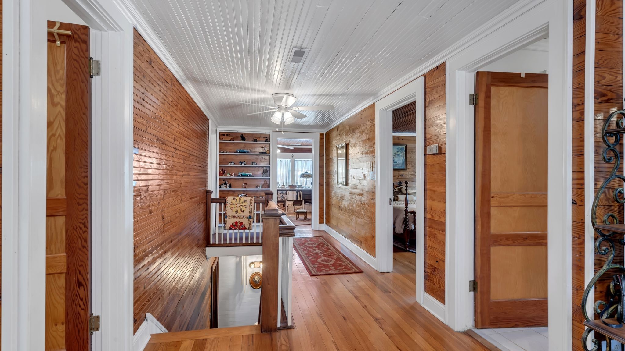 63 Old Huntsville Road Fayetteville, TN 37334 - Photo 29 of 36 a view of a livingroom with furniture and hardwood floor