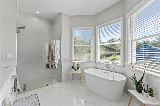 $3,900 | 3219 64th Avenue Northeast, Naples, FL 34120