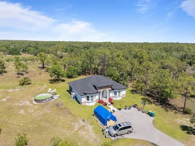 $3,900 | 3219 64th Avenue Northeast, Naples, FL 34120