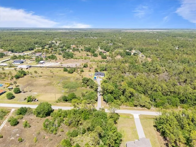 $3,900 | 3219 64th Avenue Northeast, Naples, FL 34120