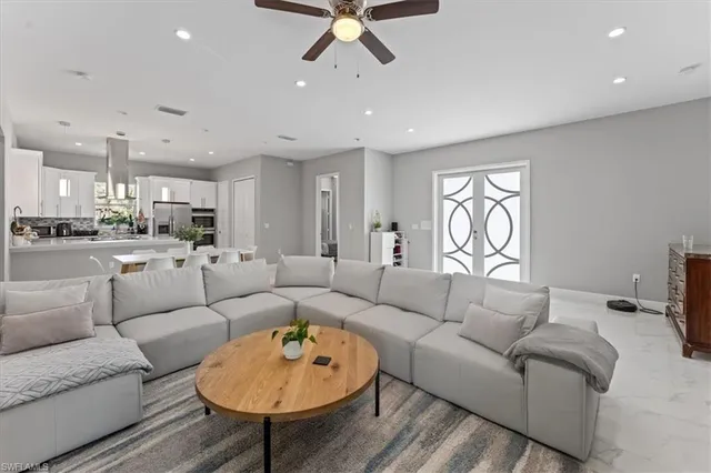 $3,900 | 3219 64th Avenue Northeast, Naples, FL 34120