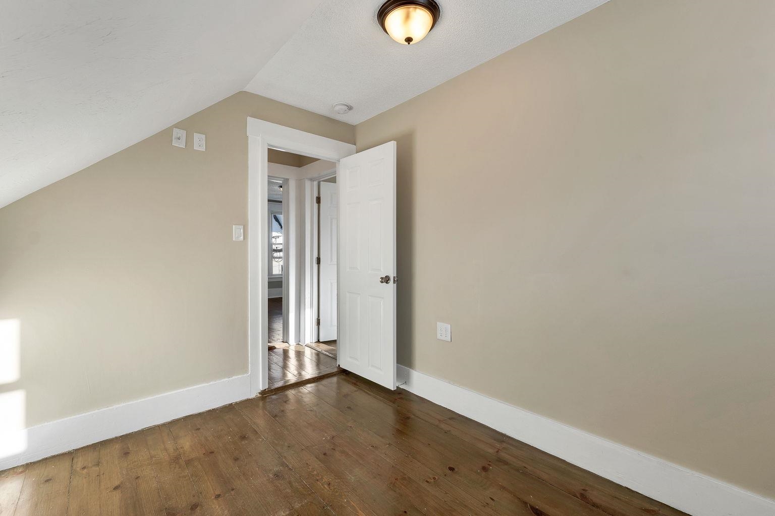 24 Pierce Street Concord, NH 03301 - Photo 13 of 25