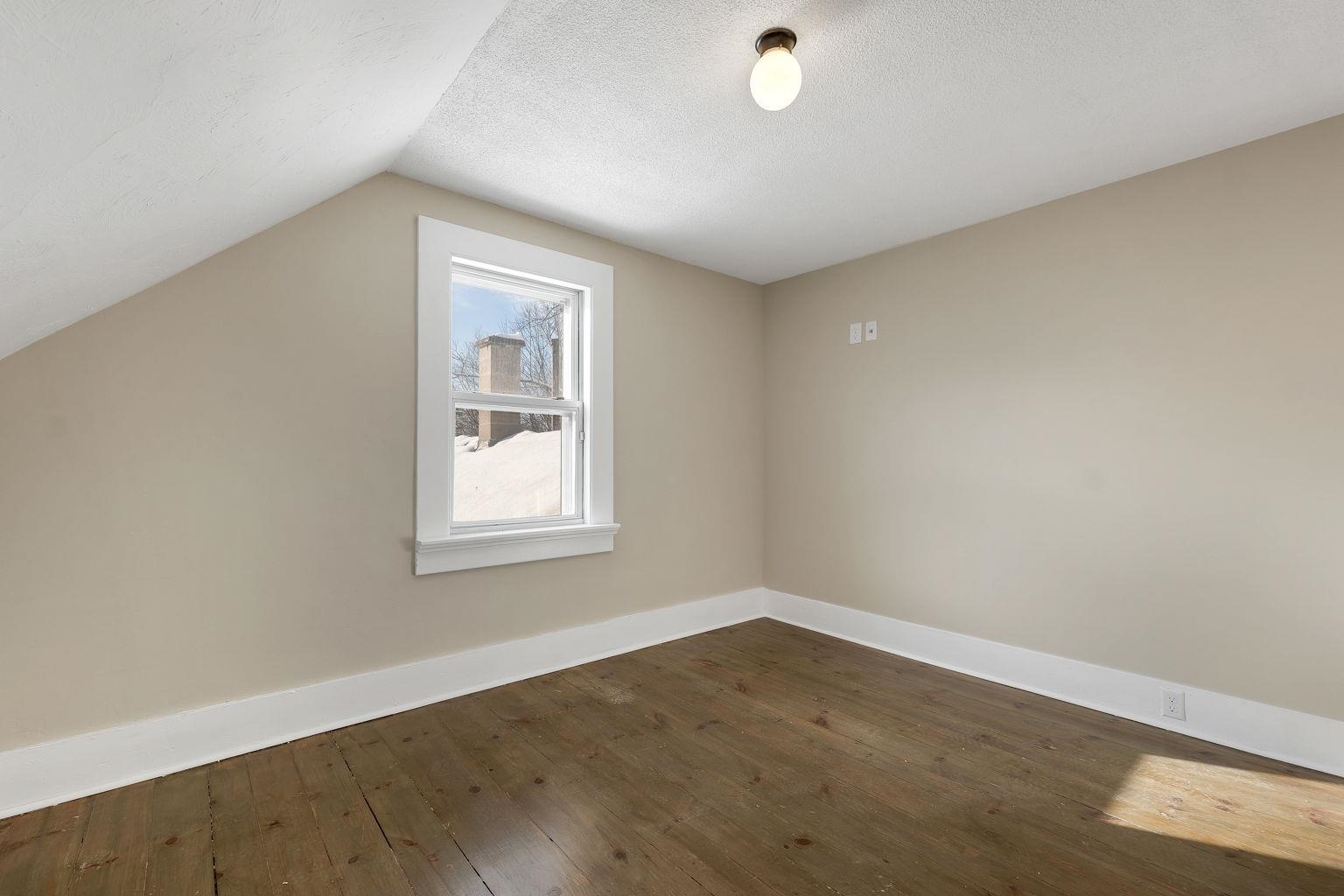 24 Pierce Street Concord, NH 03301 - Photo 15 of 25