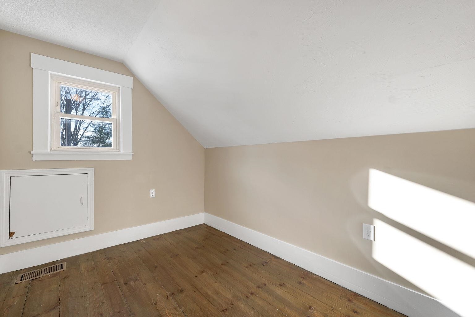 24 Pierce Street Concord, NH 03301 - Photo 16 of 25