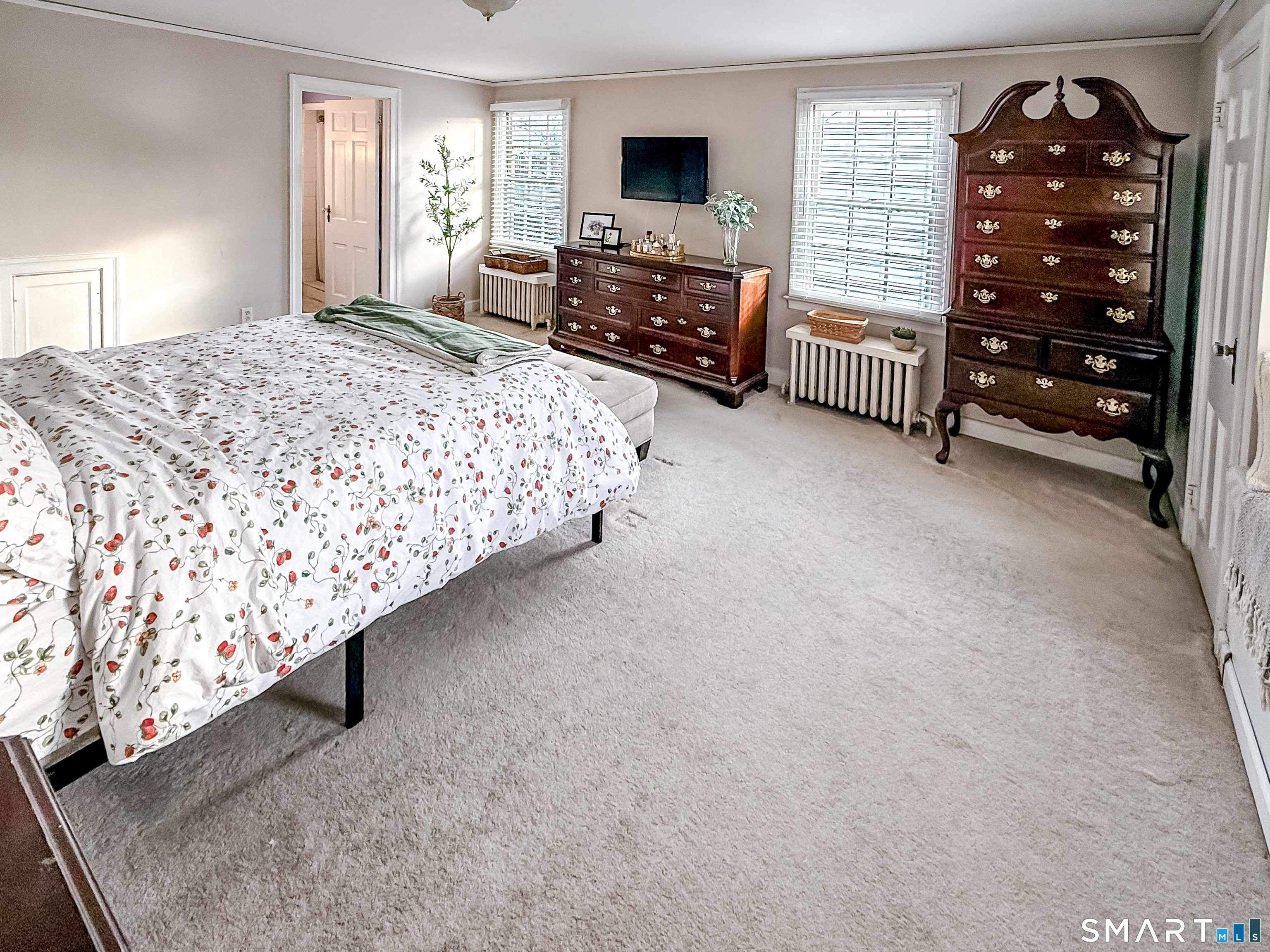 84 Grennan Road West Hartford, CT 06107 - Photo 15 of 28 Upper Level