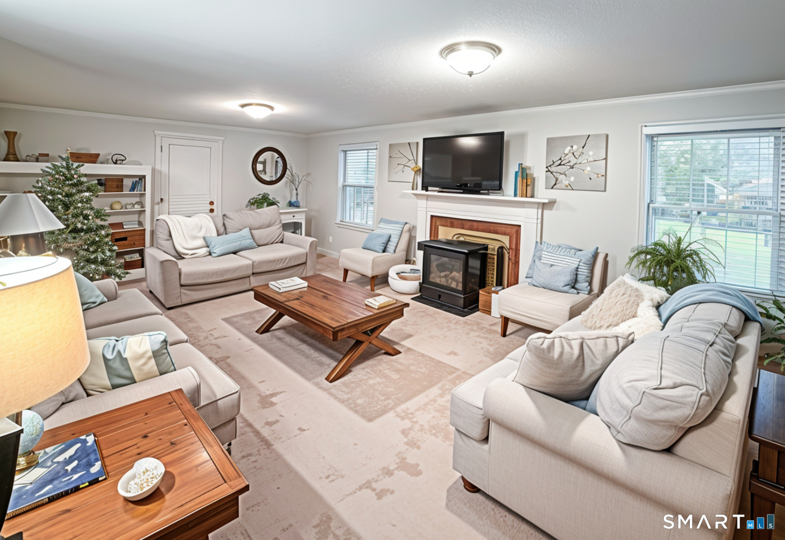 84 Grennan Road West Hartford, CT 06107 - Photo 4 of 28