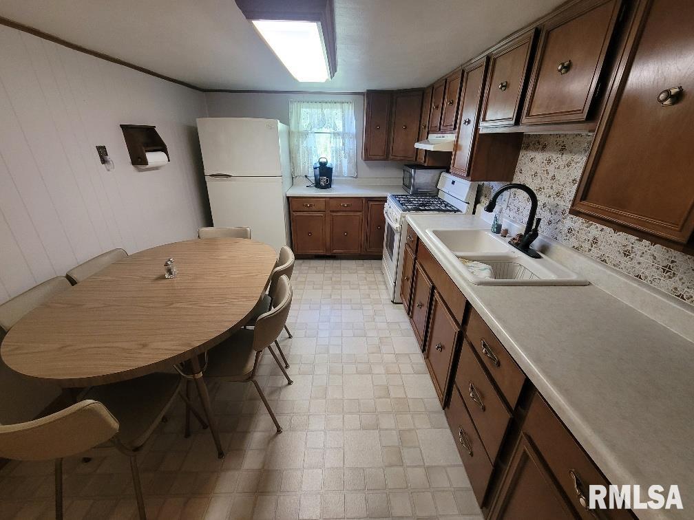 14690 State Rte 142 McLeansboro, IL 62859 - Photo 22 of 48 Gallery Image 22