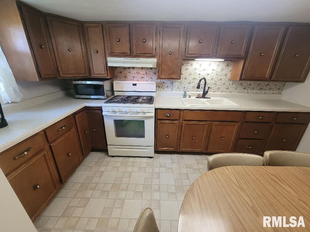 14690 State Rte 142 McLeansboro, IL 62859 - Photo 24 of 48 Gallery Image 24