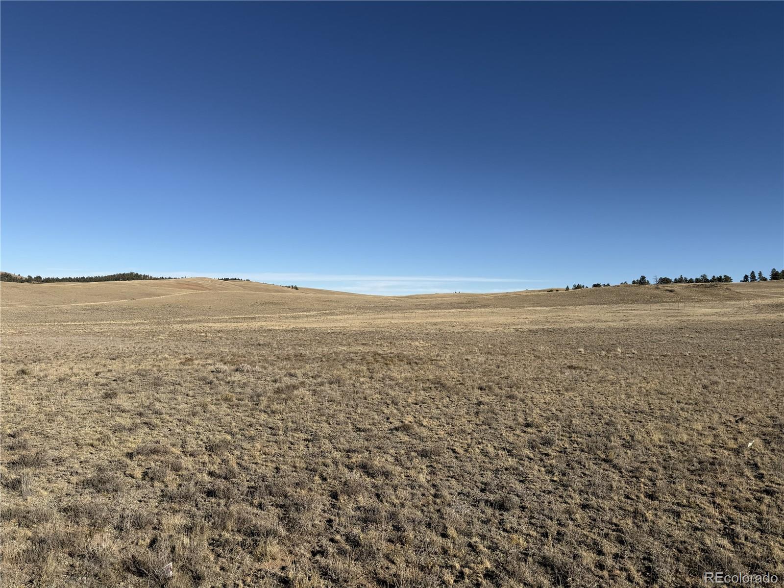 Sioux Road Hartsel, CO 80449 - Photo 2 of 13 a view of an ocean