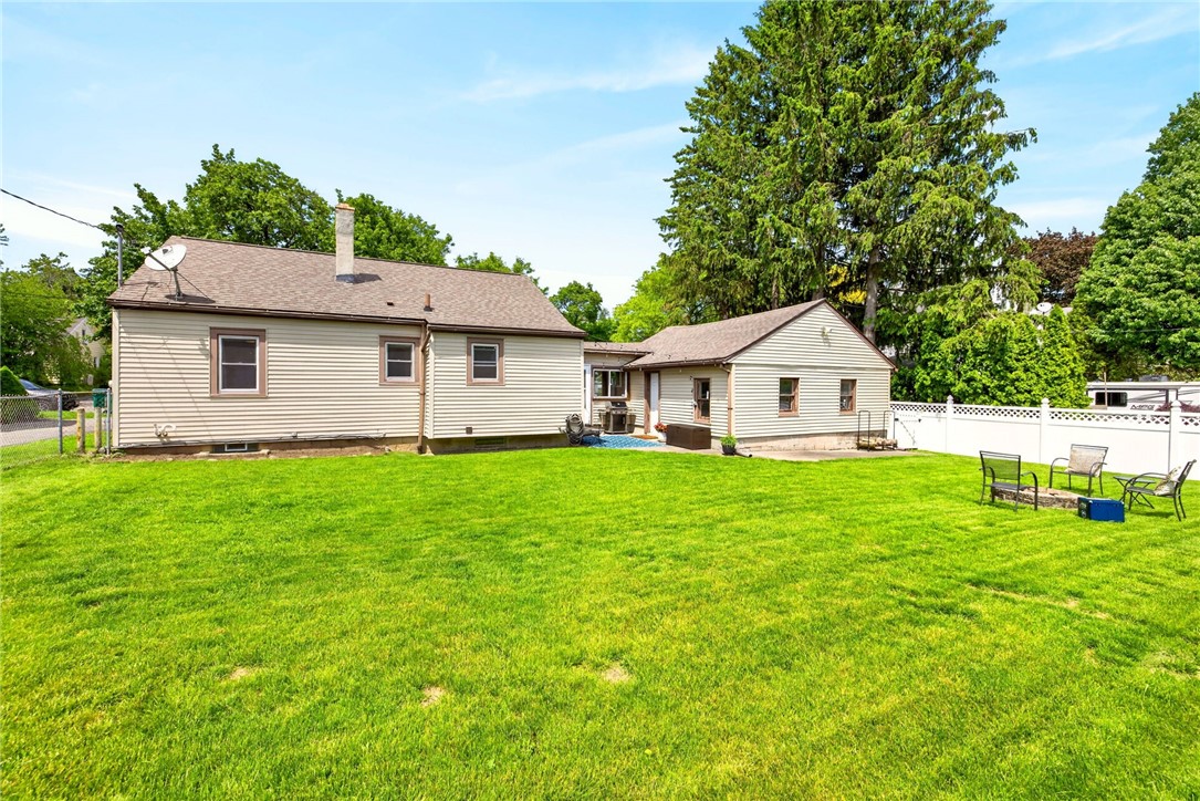 293 Brett Road Irondequoit, NY 14609 - Photo 6 of 33