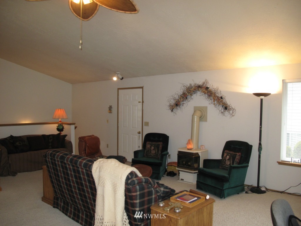 471 Maple Grove Road Port Angeles, WA 98363 - Photo 4 of 25