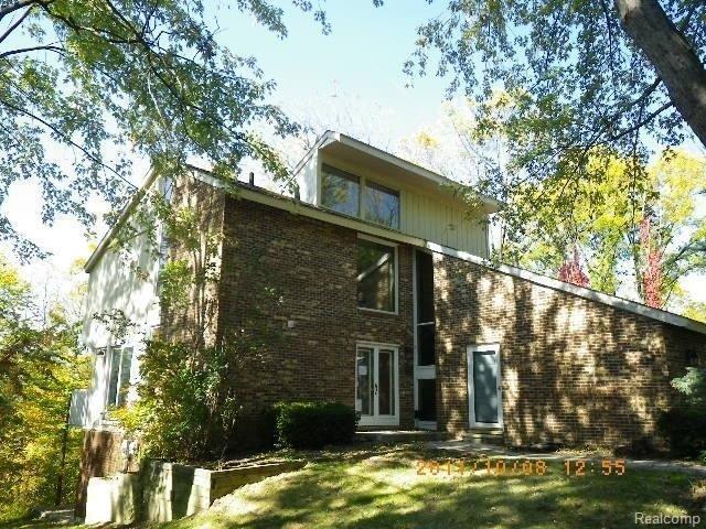 23839 Drake Road Farmington, MI 48335 - Photo 1 of 9 Front