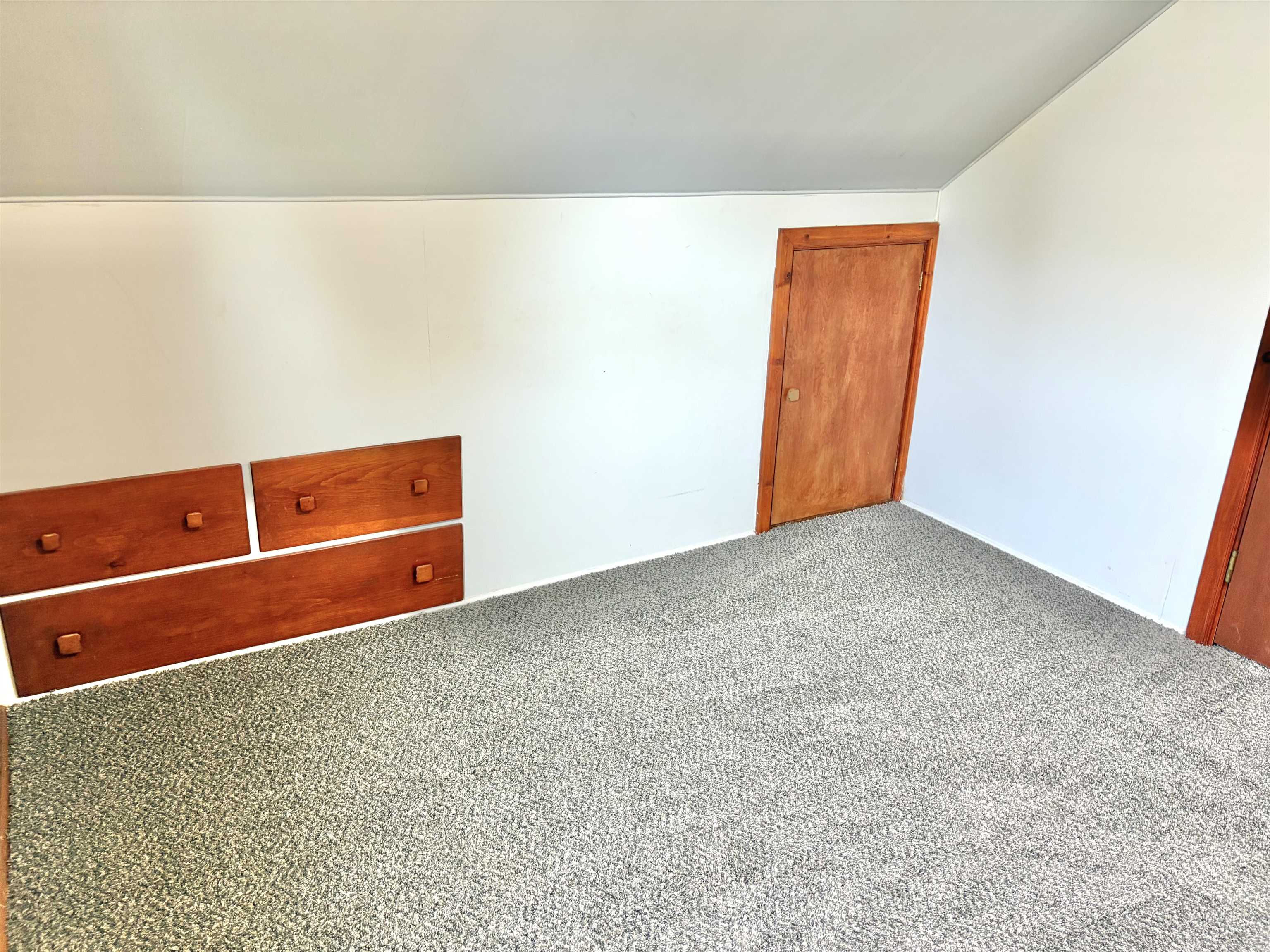2209 North Clark Street Appleton, WI 54911 - Photo 29 of 33