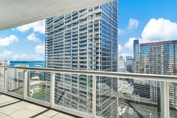 $6,800 | 475 Brickell Avenue, Unit 3113, Miami, FL 33131