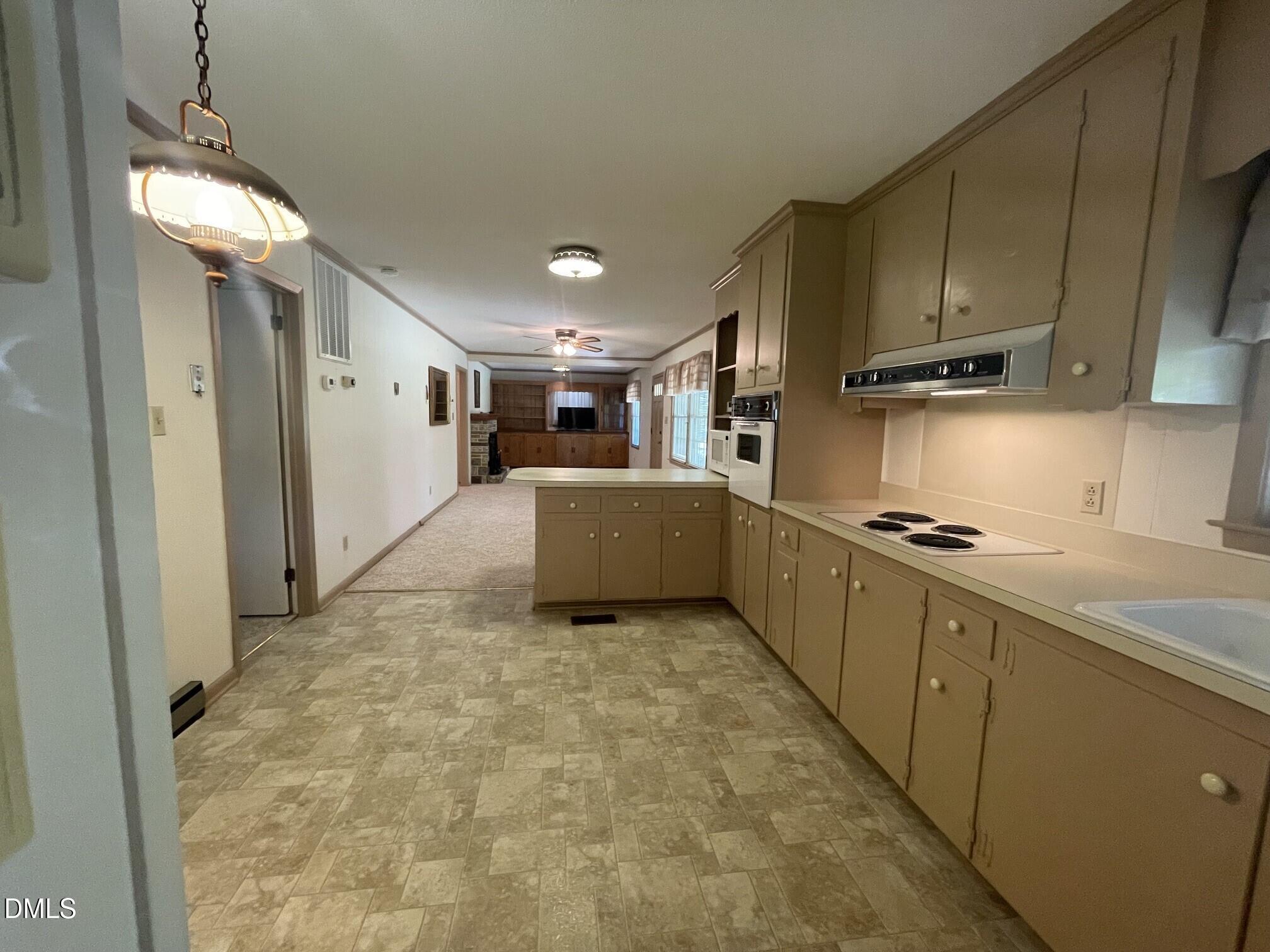 456 South Raleigh Street Angier, NC 27501 - Photo 6 of 27 IMG_8728