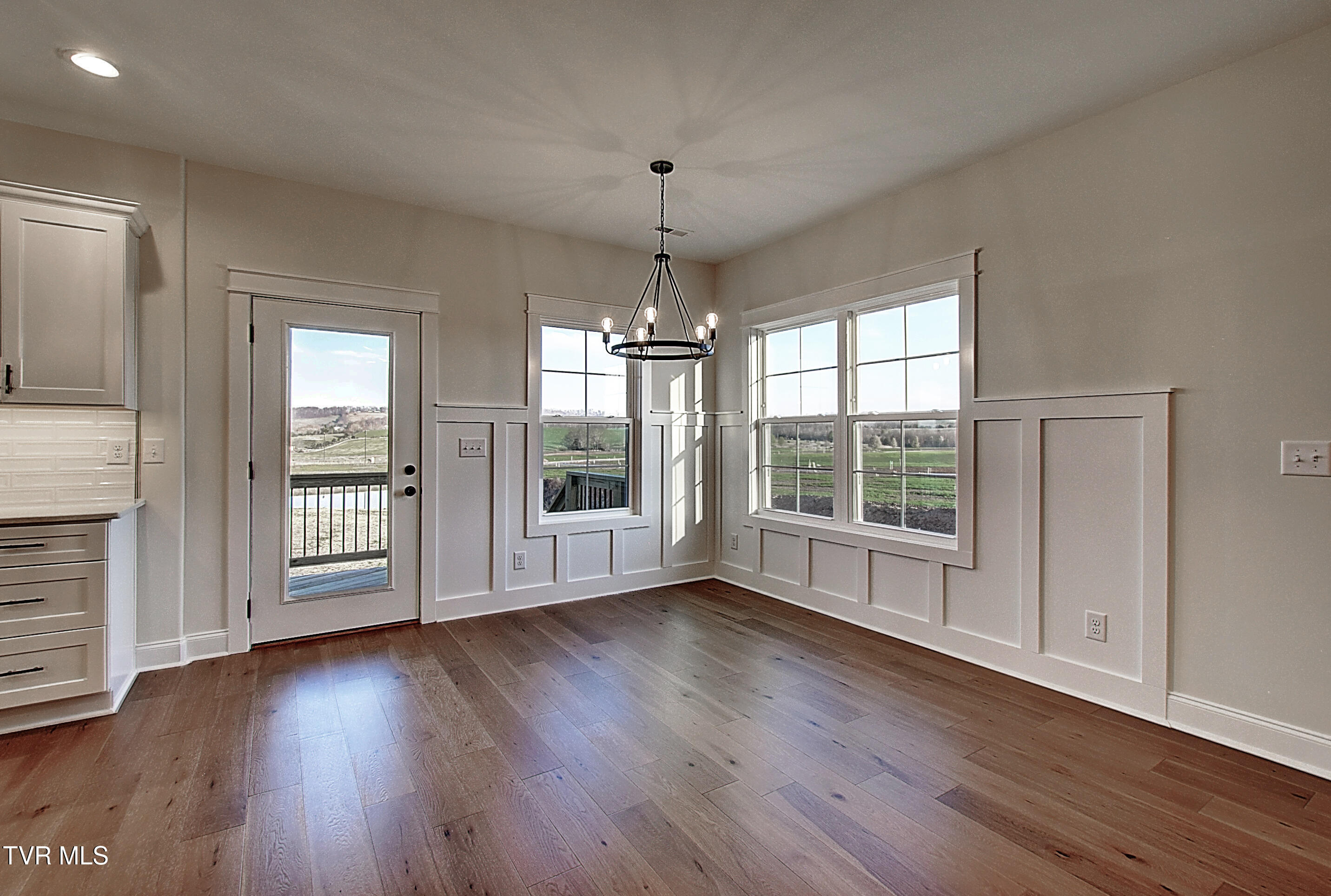 1136 Hawley Road Blountville, TN 37617 - Photo 15 of 39 24