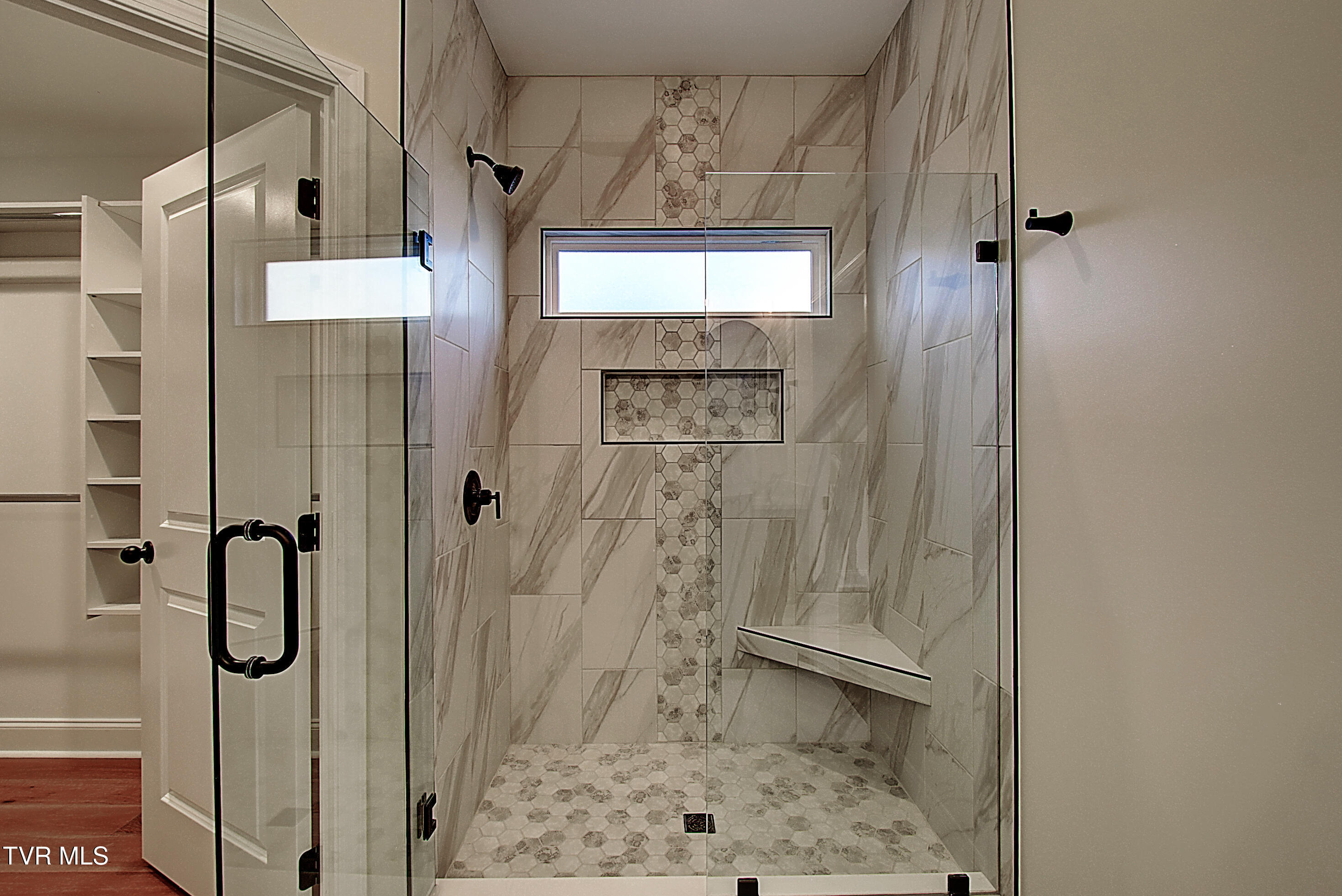 1136 Hawley Road Blountville, TN 37617 - Photo 19 of 39 29