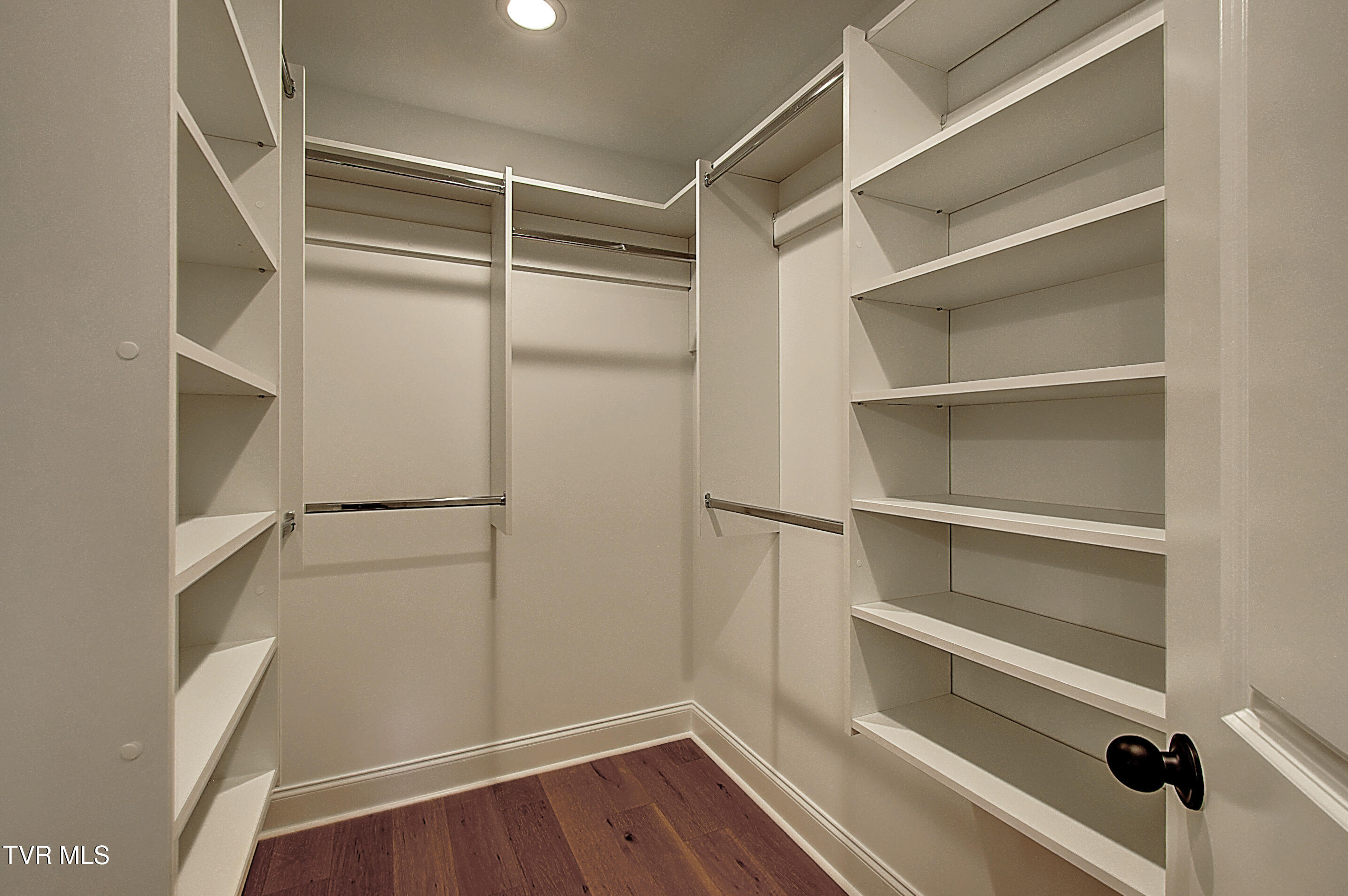 1136 Hawley Road Blountville, TN 37617 - Photo 20 of 39 30