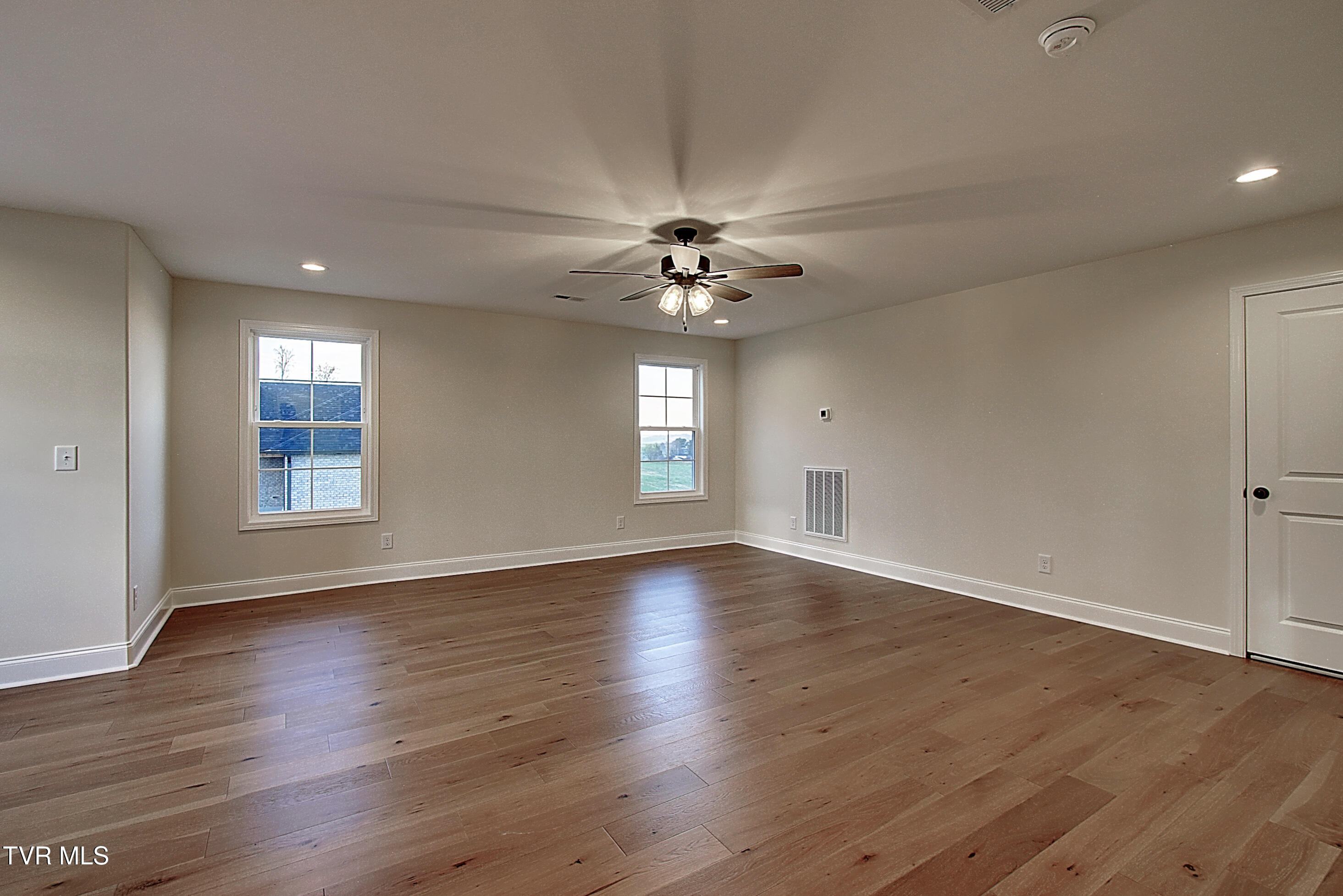 1136 Hawley Road Blountville, TN 37617 - Photo 24 of 39 35