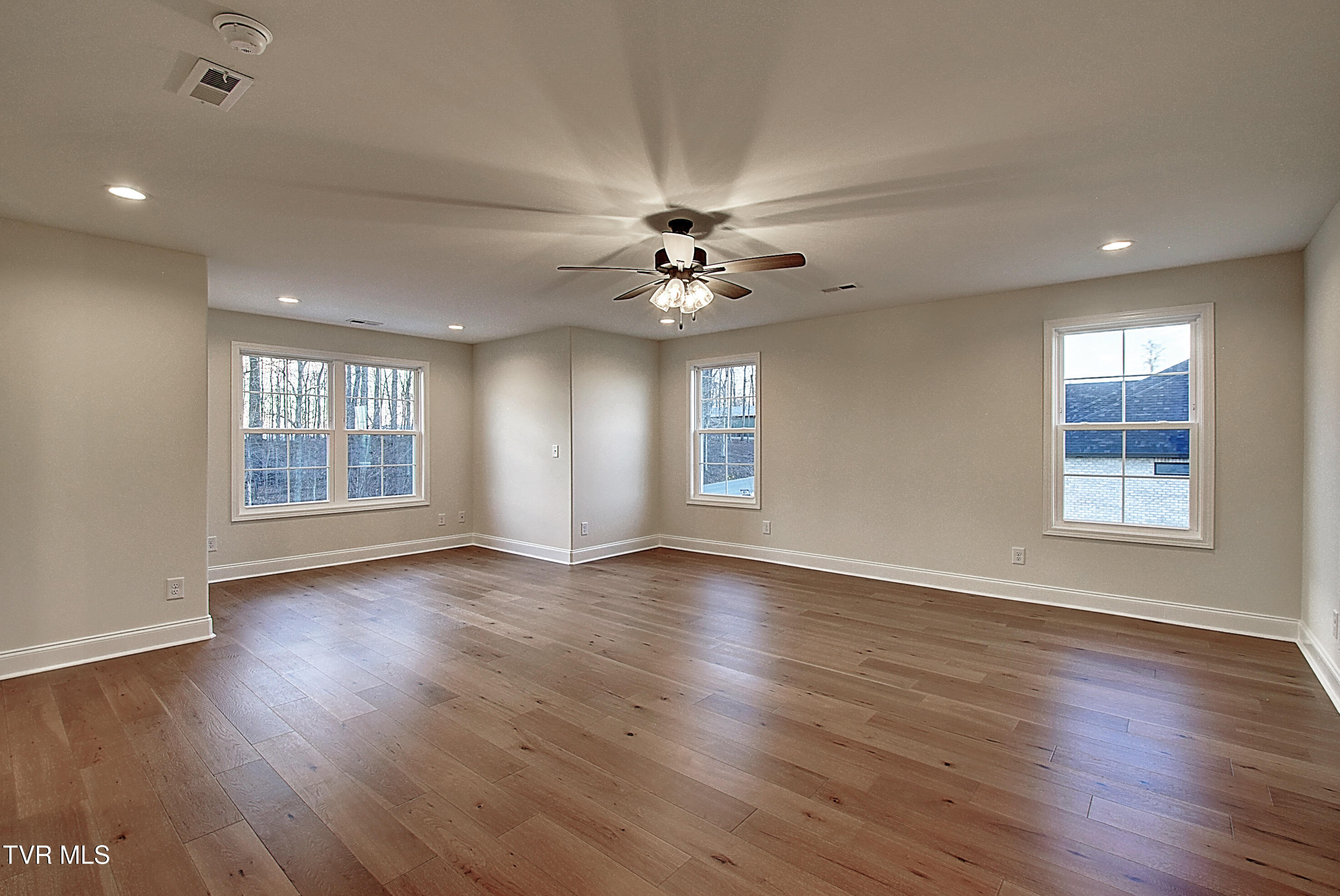 1136 Hawley Road Blountville, TN 37617 - Photo 26 of 39 37