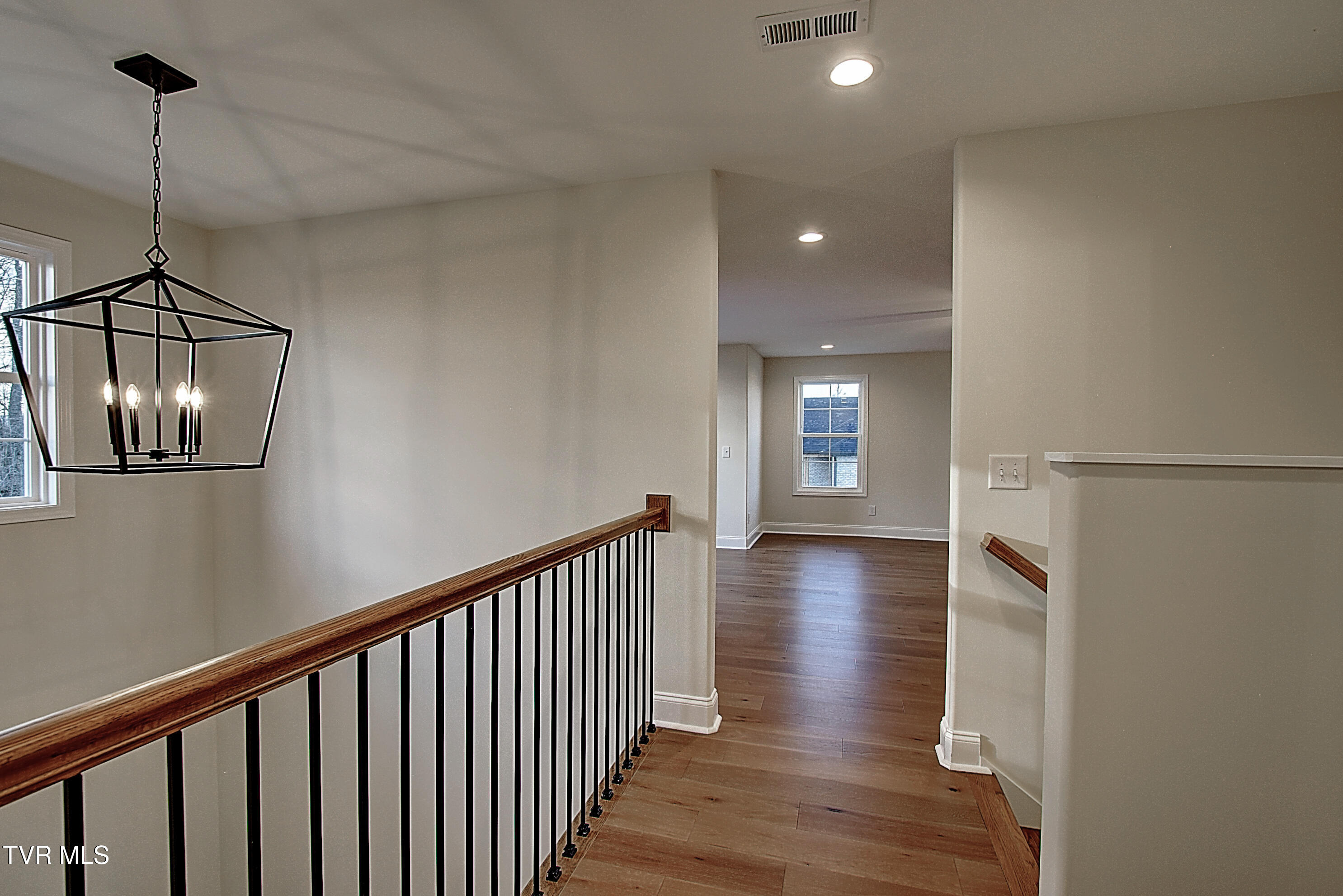 1136 Hawley Road Blountville, TN 37617 - Photo 27 of 39 39