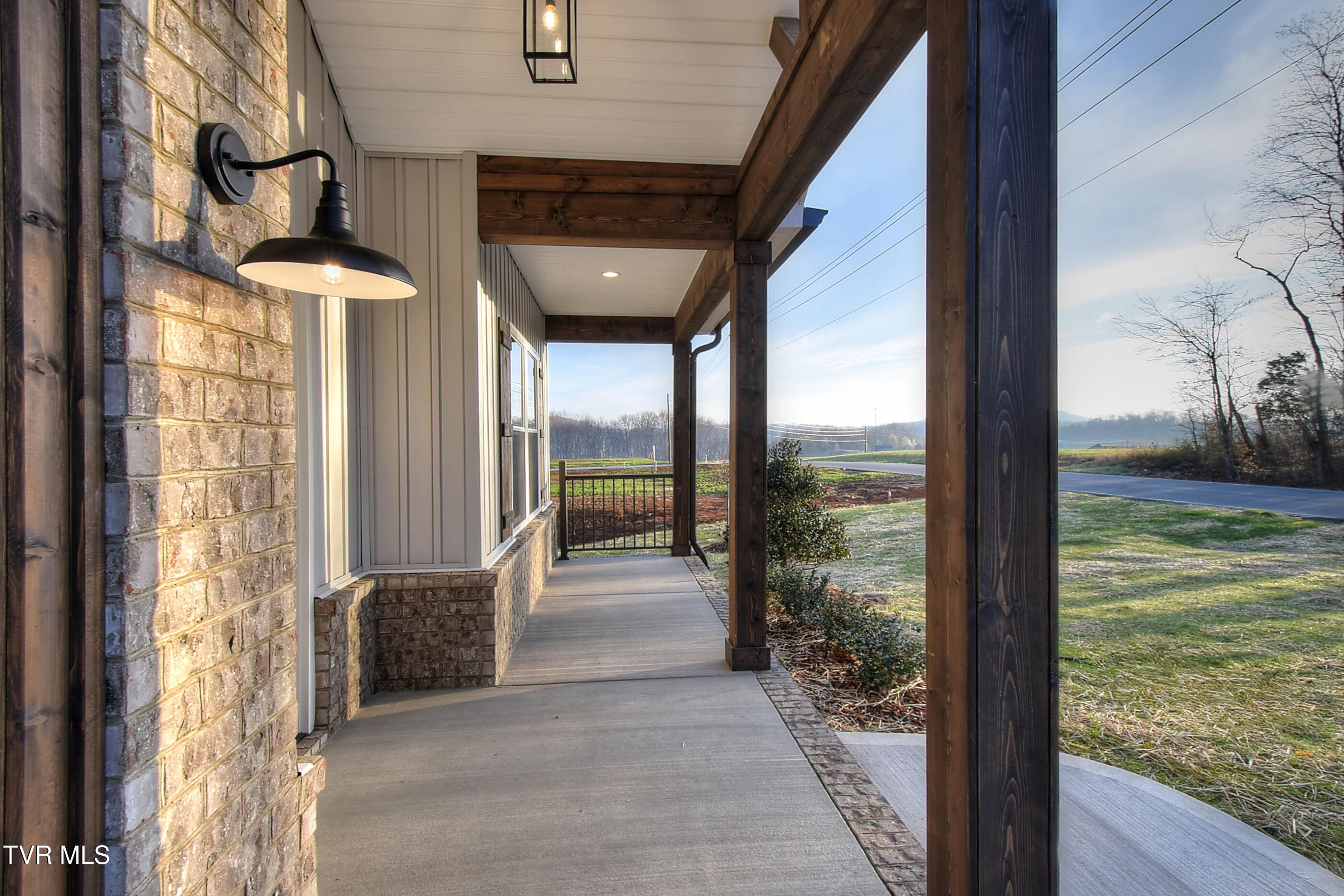 1136 Hawley Road Blountville, TN 37617 - Photo 6 of 39 11