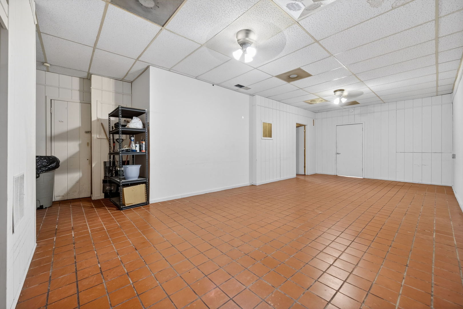 4369 North Elston Avenue Chicago, IL 60641 - Photo 17 of 43 a view of empty room with closet