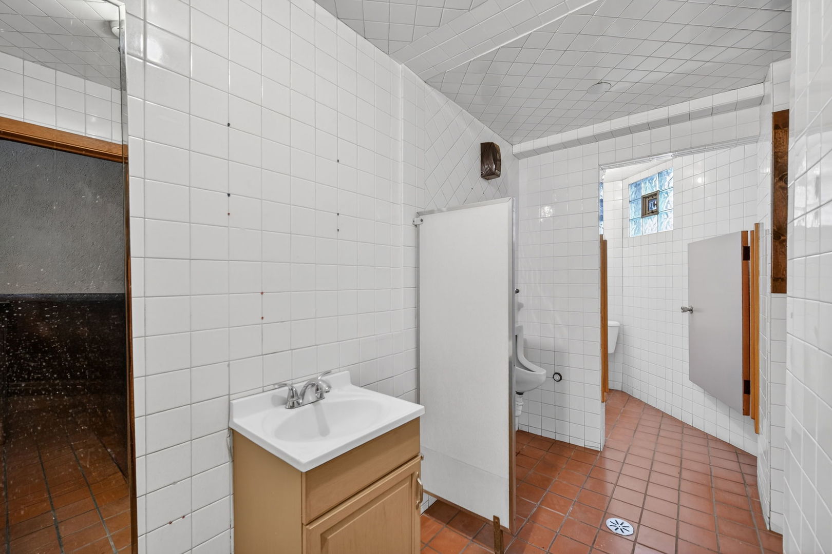 4369 North Elston Avenue Chicago, IL 60641 - Photo 19 of 43 a bathroom with a sink toilet and shower