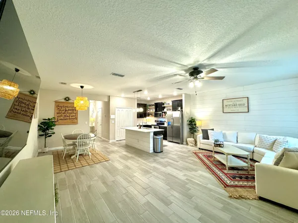 $2,300 | 12665 Josslyn Lane, Jacksonville, FL 32246