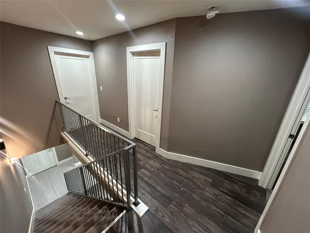 $1,400 | 301 East Brockett Street, Sherman, TX 75090