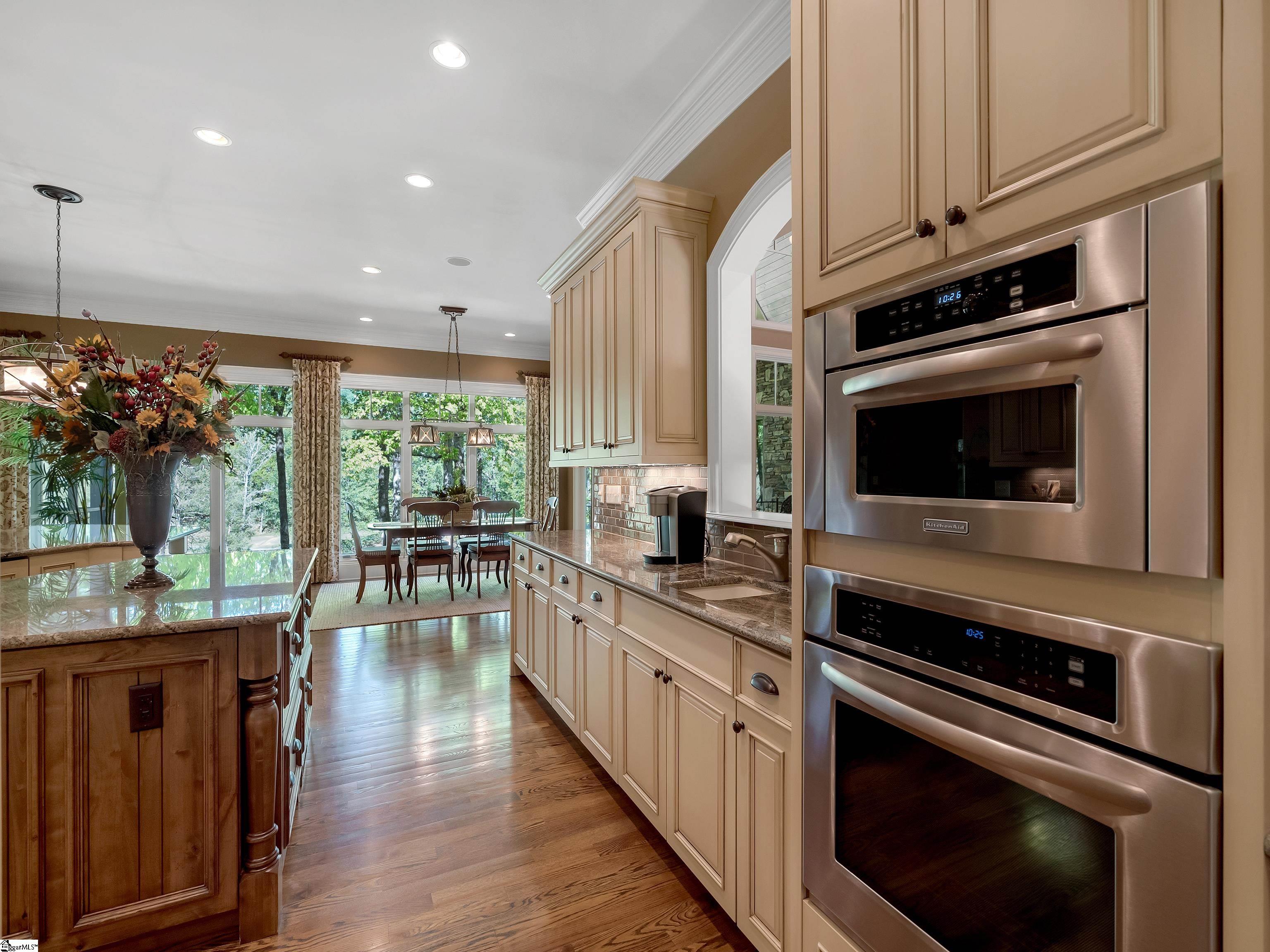 108 Kingshead Road Travelers Rest, SC 29690 - Photo 12 of 36