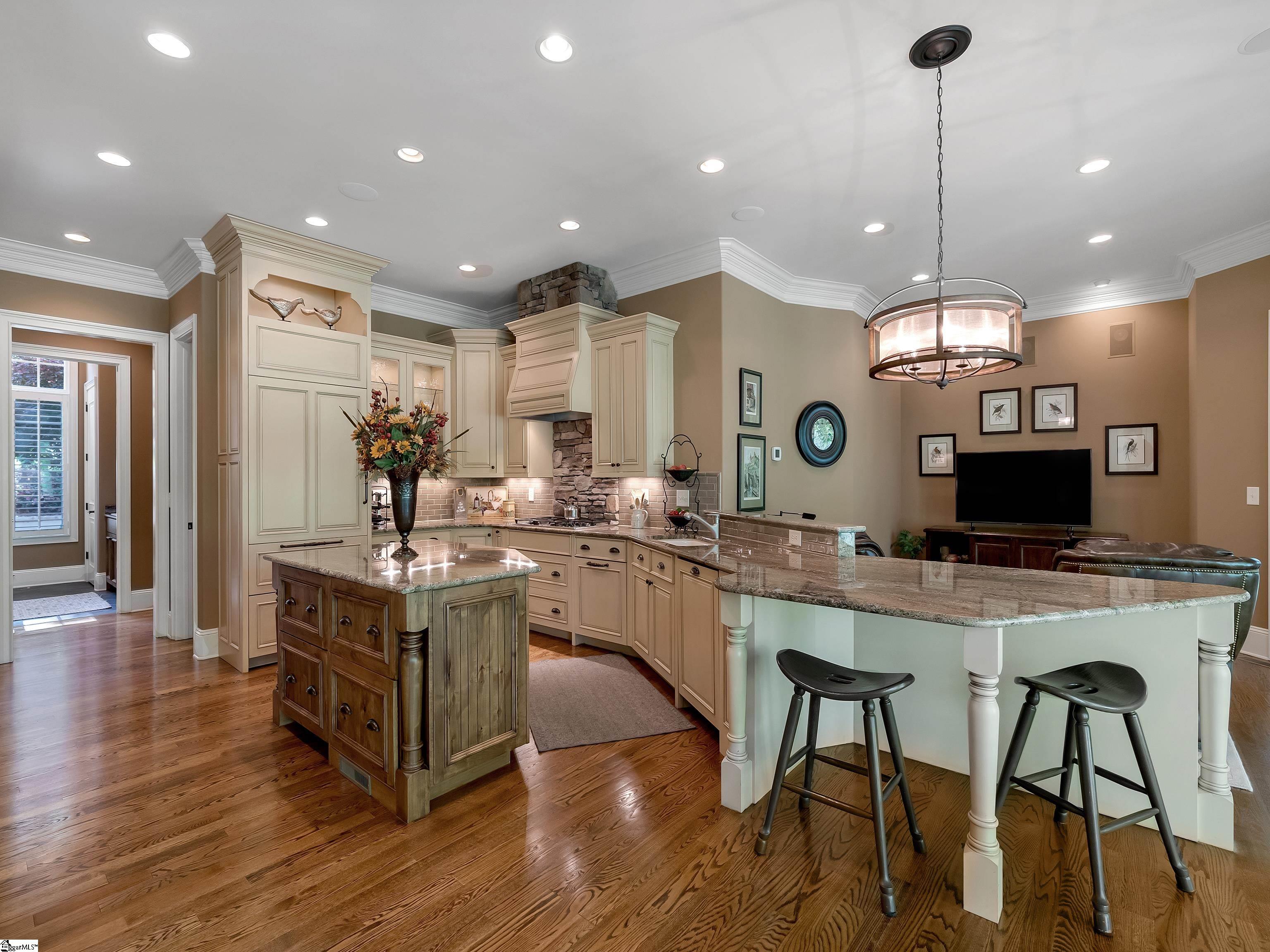 108 Kingshead Road Travelers Rest, SC 29690 - Photo 10 of 36