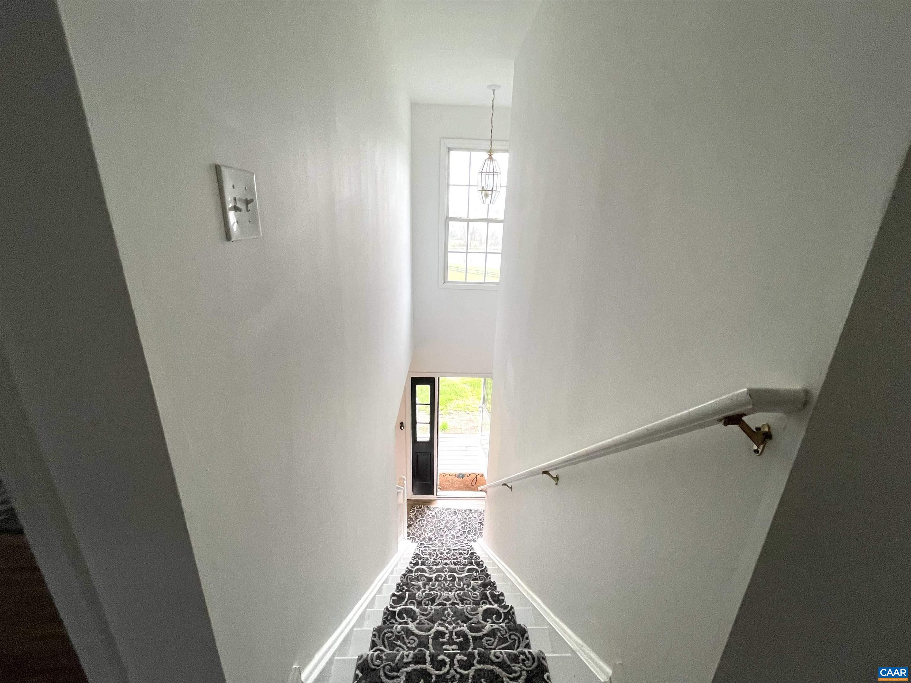 4437 Richmond Road Keswick, VA 22947 - Photo 13 of 33 Staircase