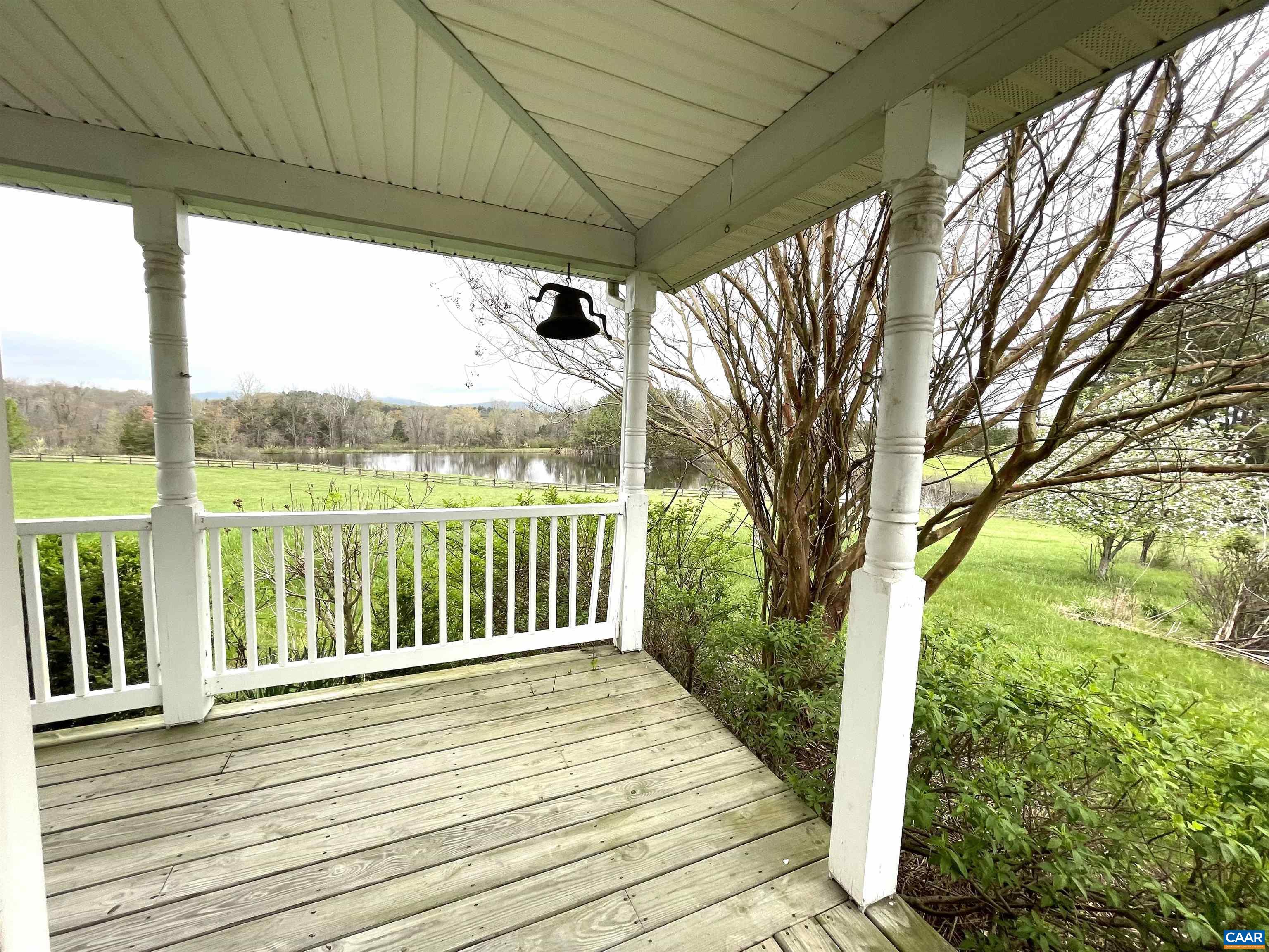 4437 Richmond Road Keswick, VA 22947 - Photo 23 of 33 Side Porch